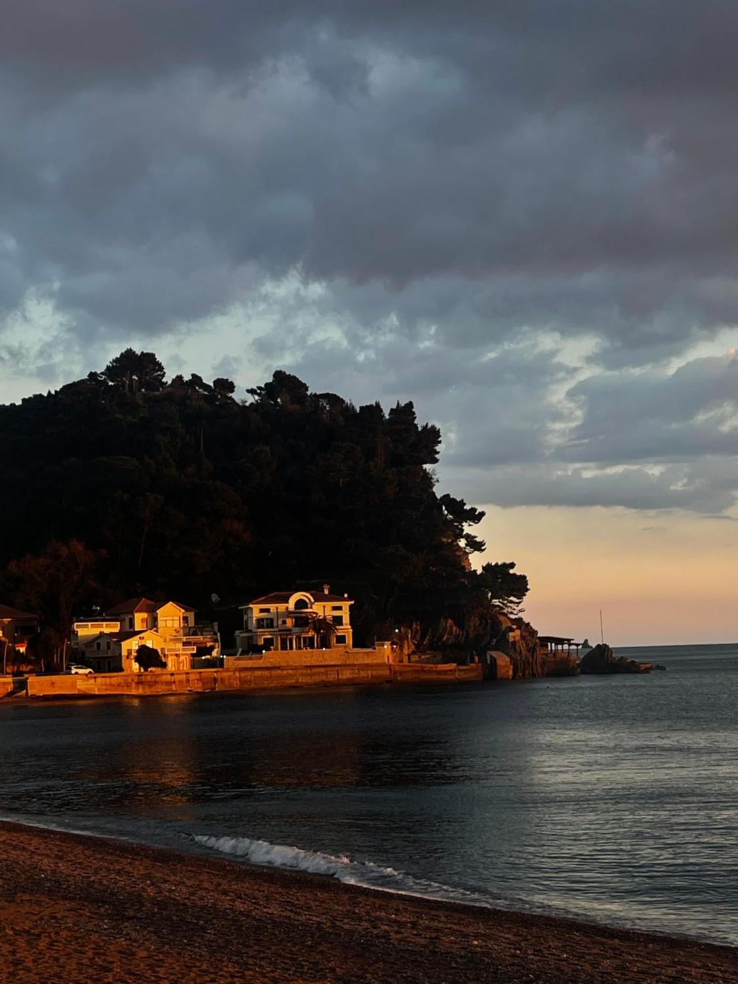 Hotel Kuca Radovic Budva Exterior foto